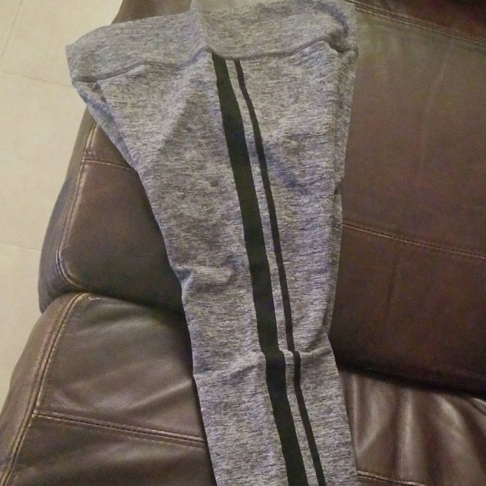 Athletic pants - Picture 3 of 3